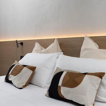 Modern With Skyline Views *